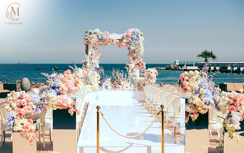 Sentosa beach wedding idea and decoration